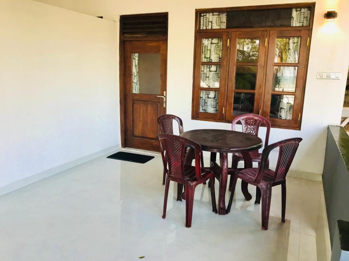 קירינדה Beach Bungalow Yala מראה חיצוני תמונה